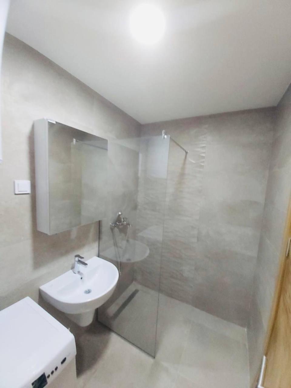 Wow Apartman Becici Luaran gambar